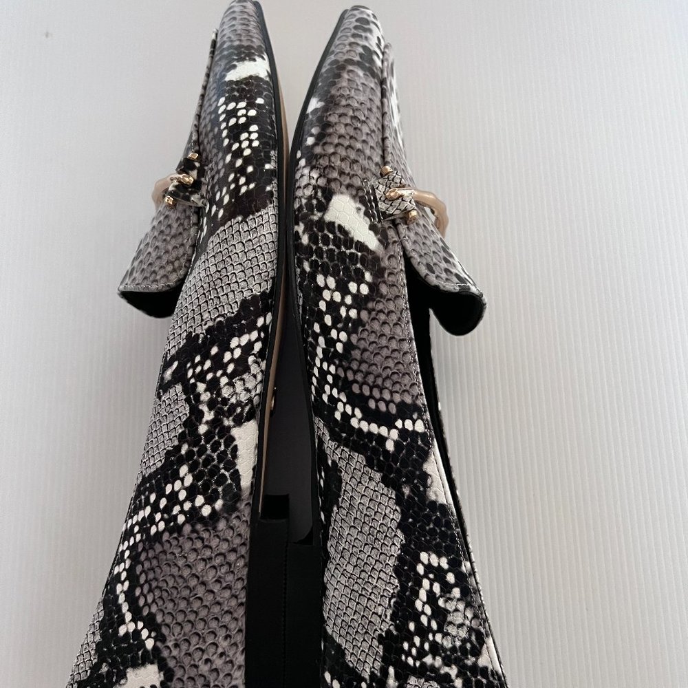 NOVO  Size 9 Snakeskin Black &  White ,Gold Detail Flat Shoes - Picture 9 of 15